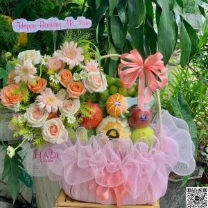0109202609 - giỏ trái cây 1 bên hoa full 2 mặt trước sau