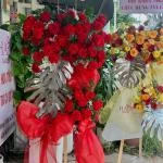 0109202605 - kệ hoa khai trương