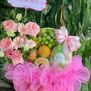 05092602 - giỏ trái cây tone hồng mix hoa