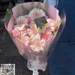 08092611 - bó hoa tốt nghiệp tone hồng