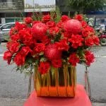Hộp hoa tone đỏ sang trọng khai trương, sinh nhật