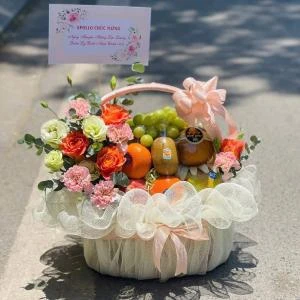 HD17 - Giỏ trái cây kính kễ mix hoa tươi