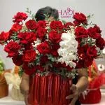 Hộp hoa hồng tone đỏ mix lan hồ điệp