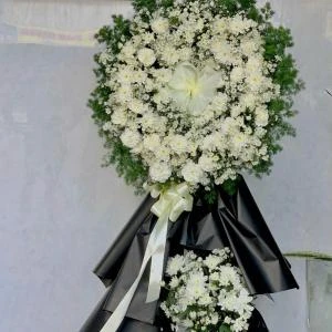 Kệ hoa chia buồn 2 tầng