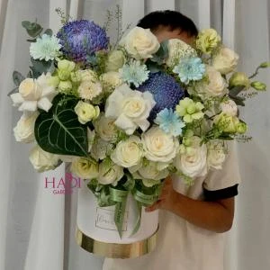 1809 - Giỏ hoa tone xanh sang trọng