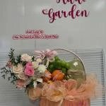 1809 - Giỏ hoa mix trái cây tone hồng