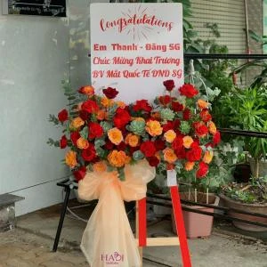 25102501 - Kệ Hoa Khai Trương Tone Đỏ Tài Lộc