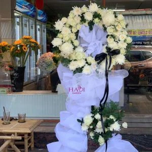 25102502 - kệ hoa chia buồn