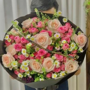 14112512 - bó hoa hồng pastel lãng mạn