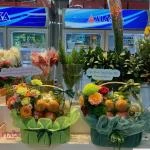 14112514 - Giỏ trái cây size lớn mix hoa