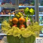 14112516 - giỏ trái cây tone xanh