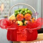 14112525 - giỏ trái cây tone đỏ