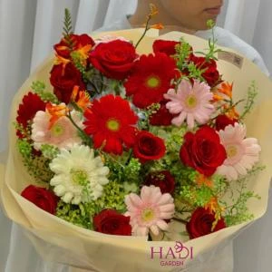 02122502 - Bó hoa rực rỡ