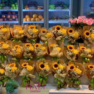 01122513 - Bó hoa hướng dương tốt nghiệp - đại hội