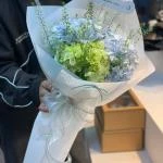 01122510 - Bó hoa tú cầu tốt nghiệp