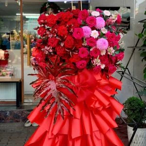 27122504 - kệ hoa khai trương hiện đại rực rỡ