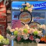 01012618 - 7 tráp cưới tone hồng tặng hoa cưới cầm tay