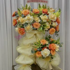 07042537 - kệ hoa khai trương mini