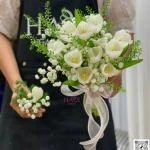 01012620 - bó hoa cưới tulip cầm tay