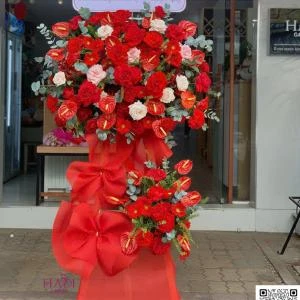 21012602 - Kệ hoa khai trương tone đỏ