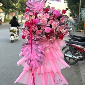 21012607 - kệ hoa khai trương hiện đại tone hồng