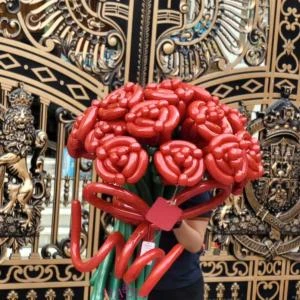 12022602- Bó hoa bóng hoa hồng đỏ