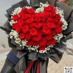 12022604 - Bó hoa trái tim tone đỏ mix baby