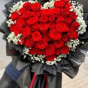 12022604 - Bó hoa trái tim tone đỏ mix baby