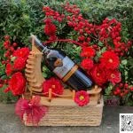 21012628 - set quà linh vật kèm rượu mix đào đông