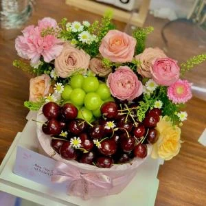 24022601 - Hộp hoa trái cây sinh nhật