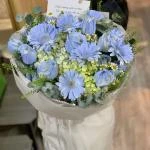 24022605 - Bó hoa tone xanh dương tặng nam nữ