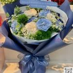 24022606 - bó hoa tone xanh dương tặng nam nữ