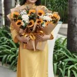 24022608 - bó hoa hướng dương tốt nghiệp - đại hội