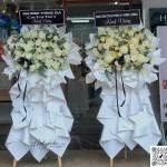 07042527 - kệ hoa chia buồn hiện đại