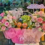 07042502 - Giỏ trái cây mix hoa tone hồng sang trọng, hiện đại full 2 mặt trước sau