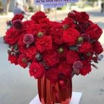 24082603 - Giỏ hoa tone đỏ rực rỡ khai trương