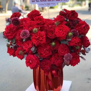 24082603 - Giỏ hoa tone đỏ rực rỡ khai trương