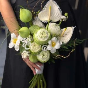 Hoa Cưới Sen Trắng Kết hợp Tulip, Hồng Môn HB001