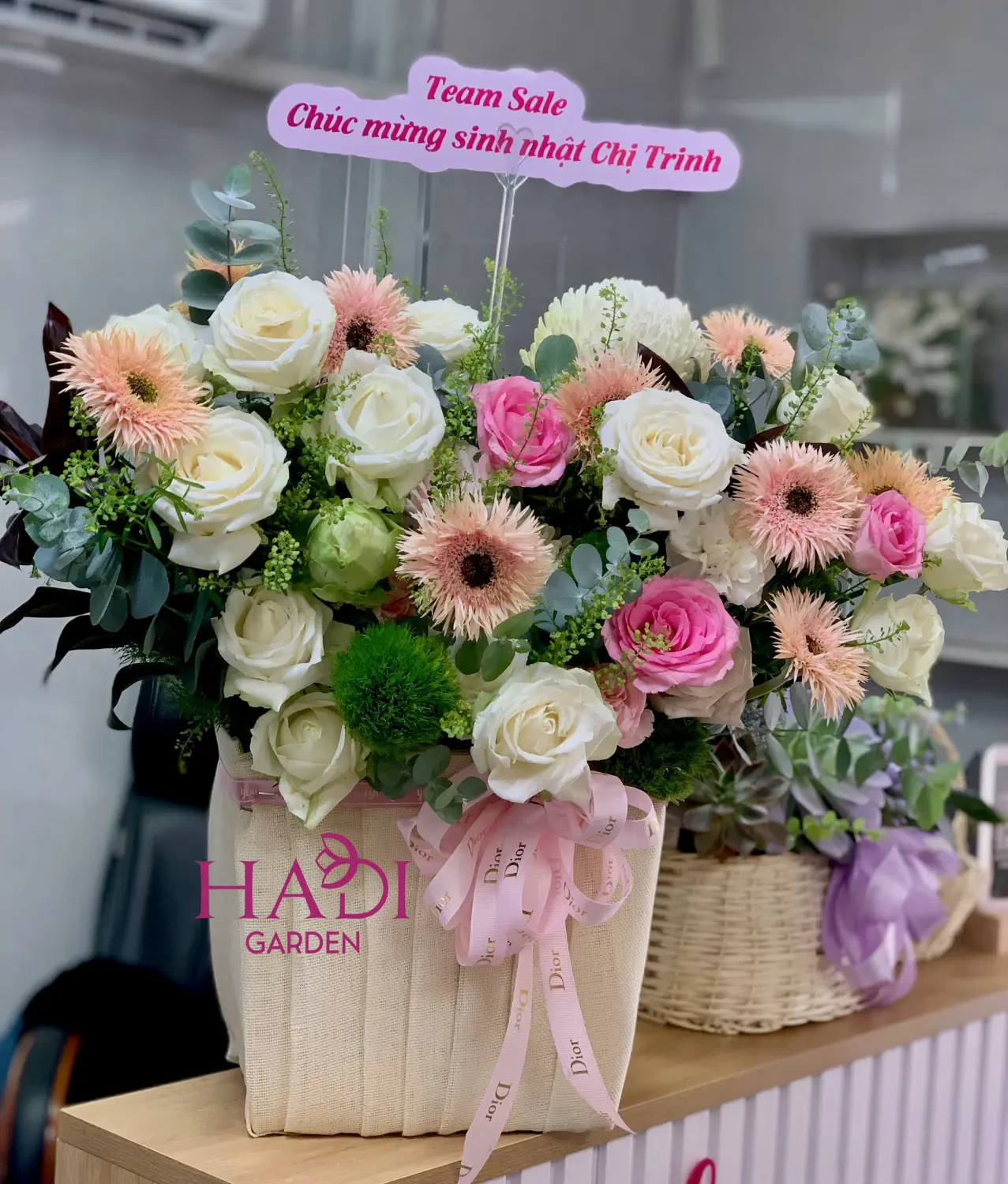 Giỏ hoa sinh nhật