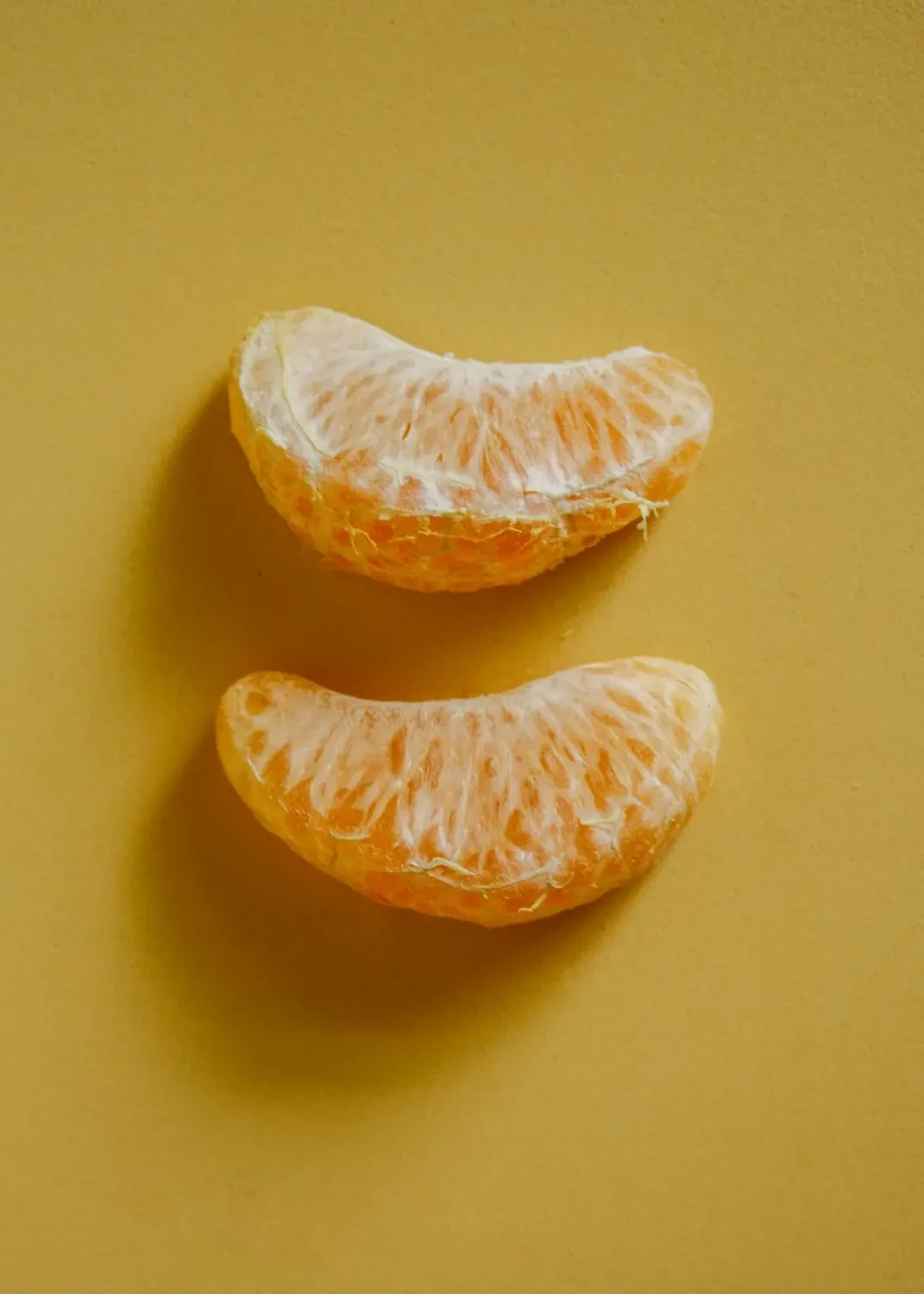 Trái hồng tượng trưng cho sự sung túc