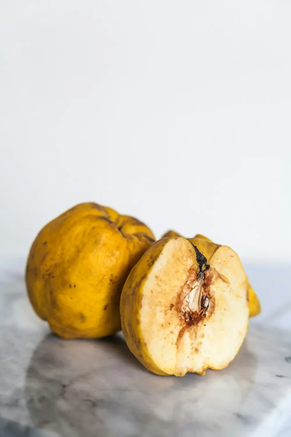 Cách chọn và bảo quản Quince