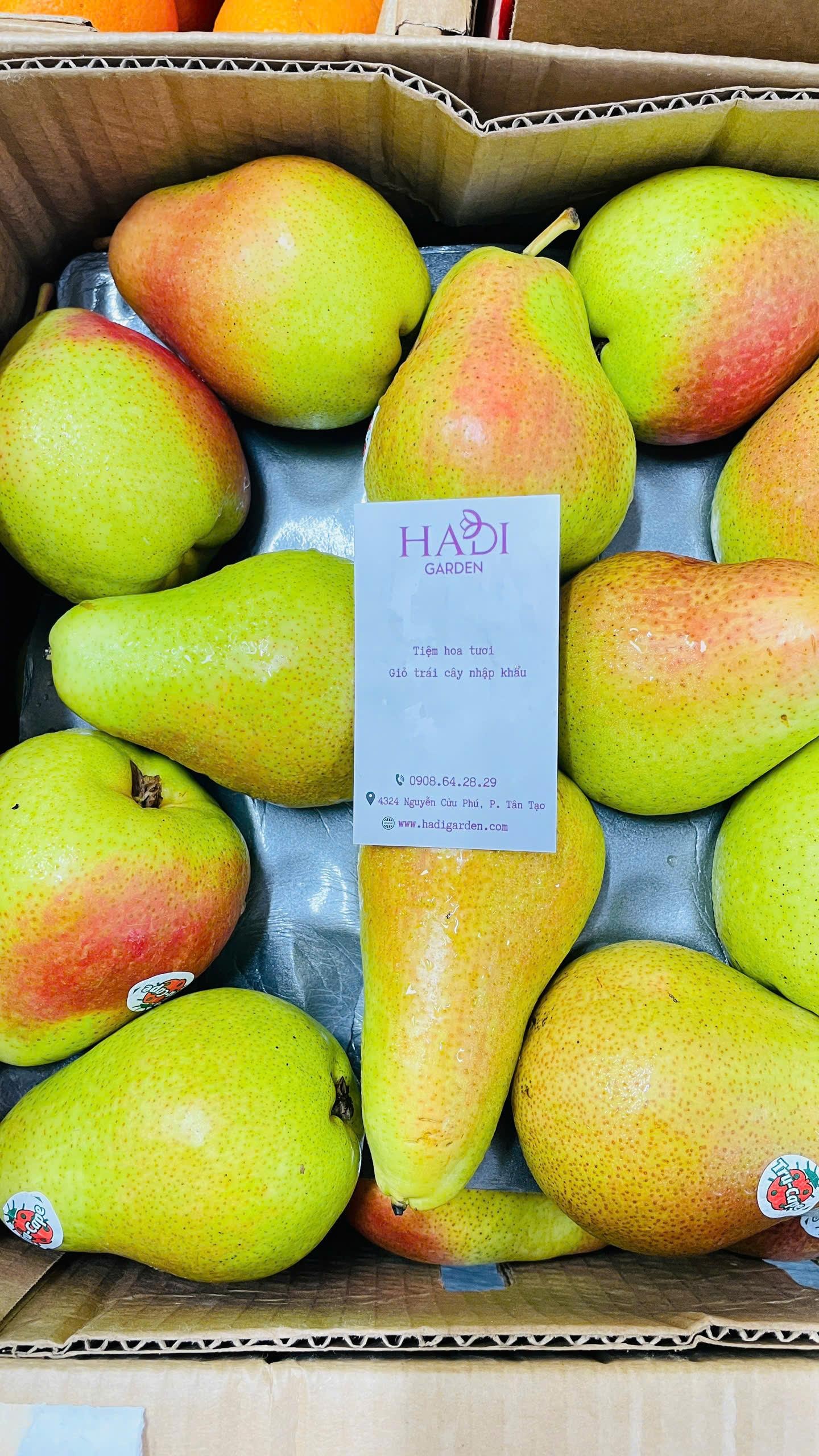 Giỏ trái cây và hoa tươi cho quà tặng khai trương
