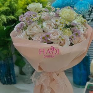 Bó Hoa Bồ Tím Trắng Tinh Khôi